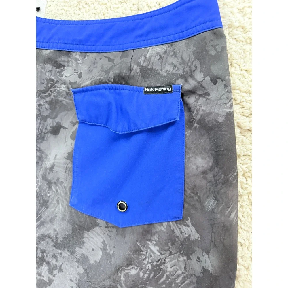 Huk Board Shorts Men 40 Gray Blue Camo Excellent Performance Fishing Swim Trunks